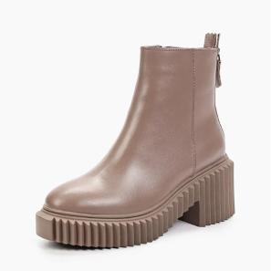 Beige Leather Women Boots with A Rib-debossed Bumper Sole 