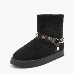 Black Fleece Snow Boots with Metal Strap